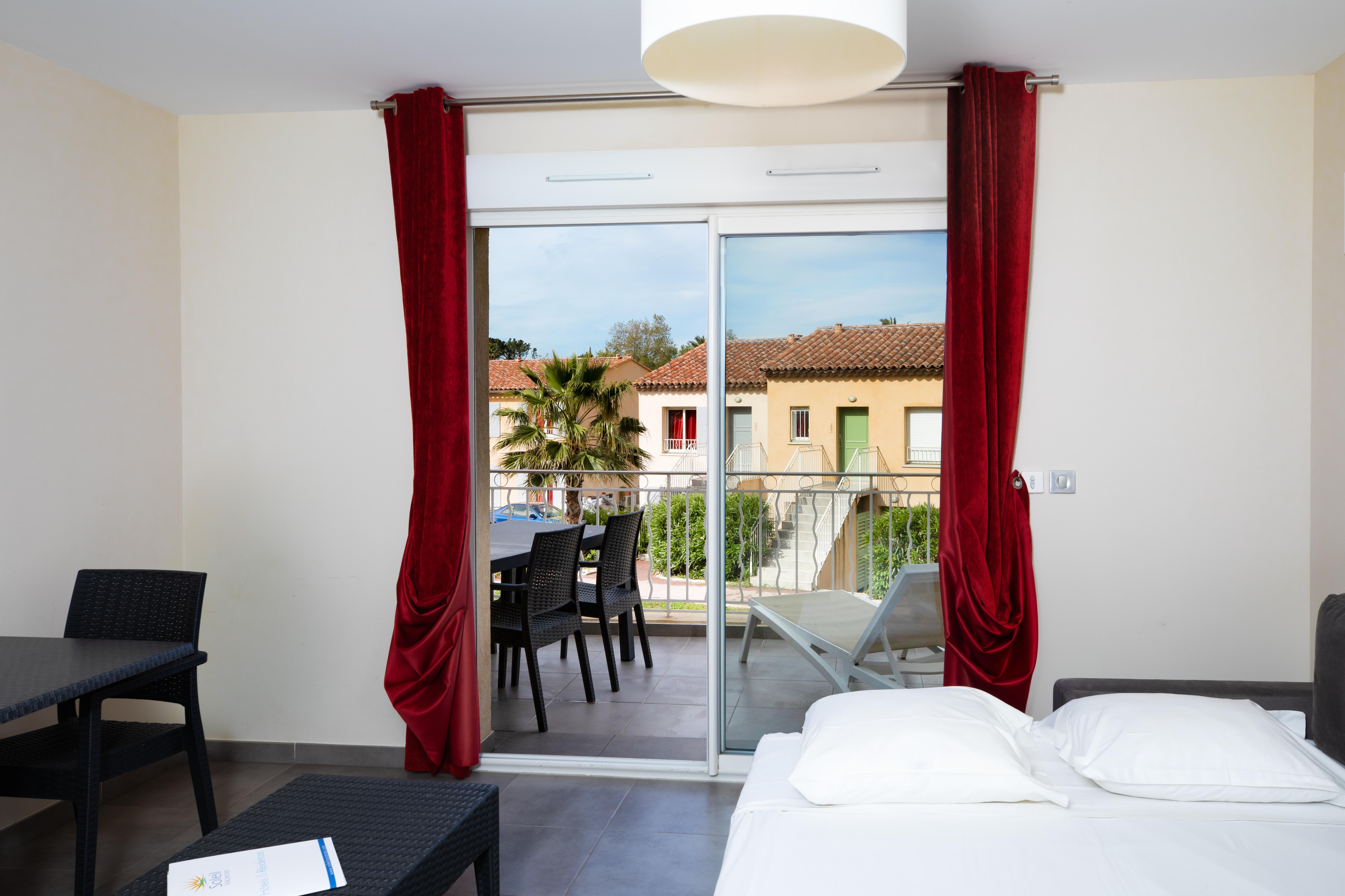 غريمو Sowell Residences Les Perles Du Golfe De Saint-Tropez المظهر الخارجي الصورة