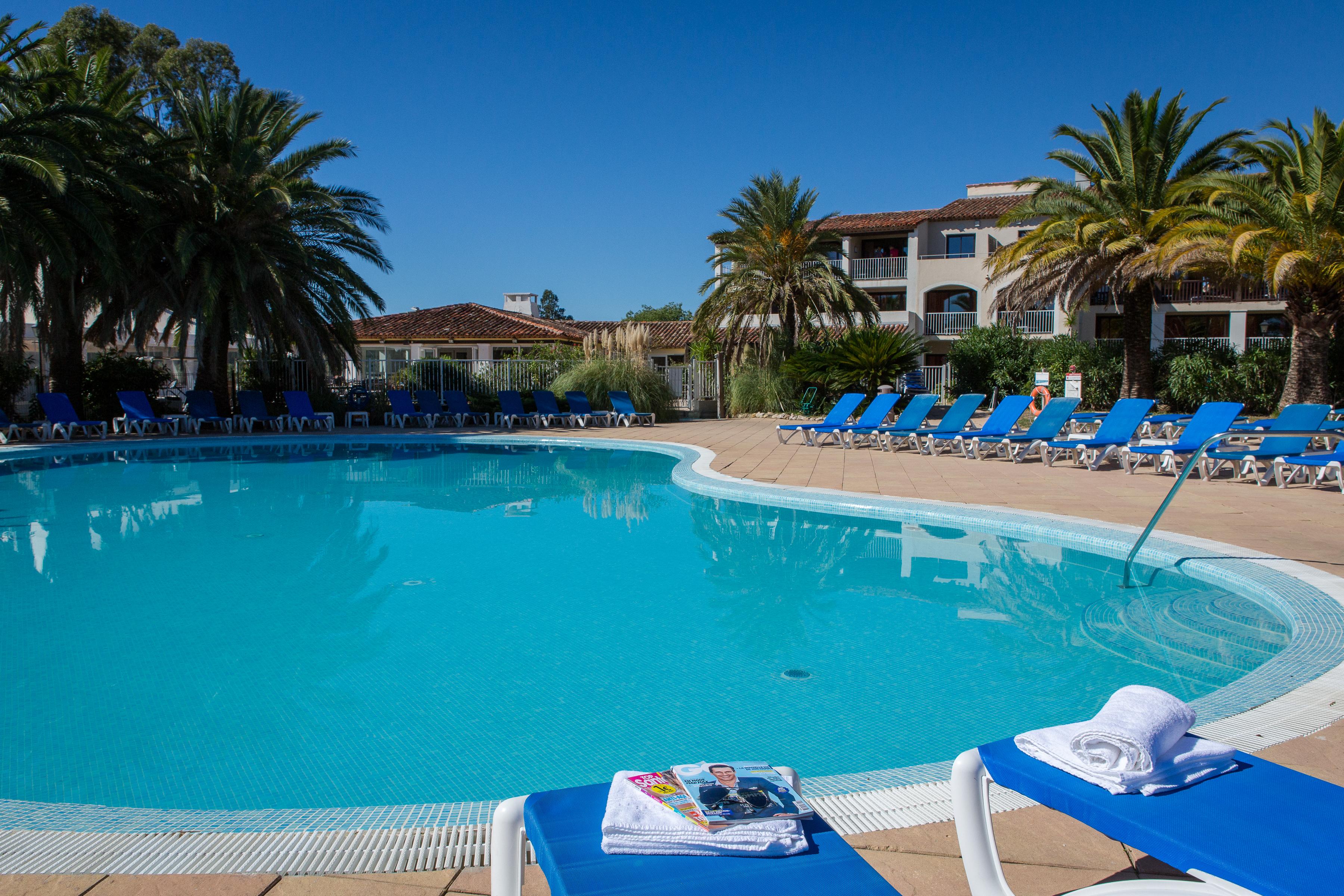 غريمو Sowell Residences Les Perles Du Golfe De Saint-Tropez المظهر الخارجي الصورة