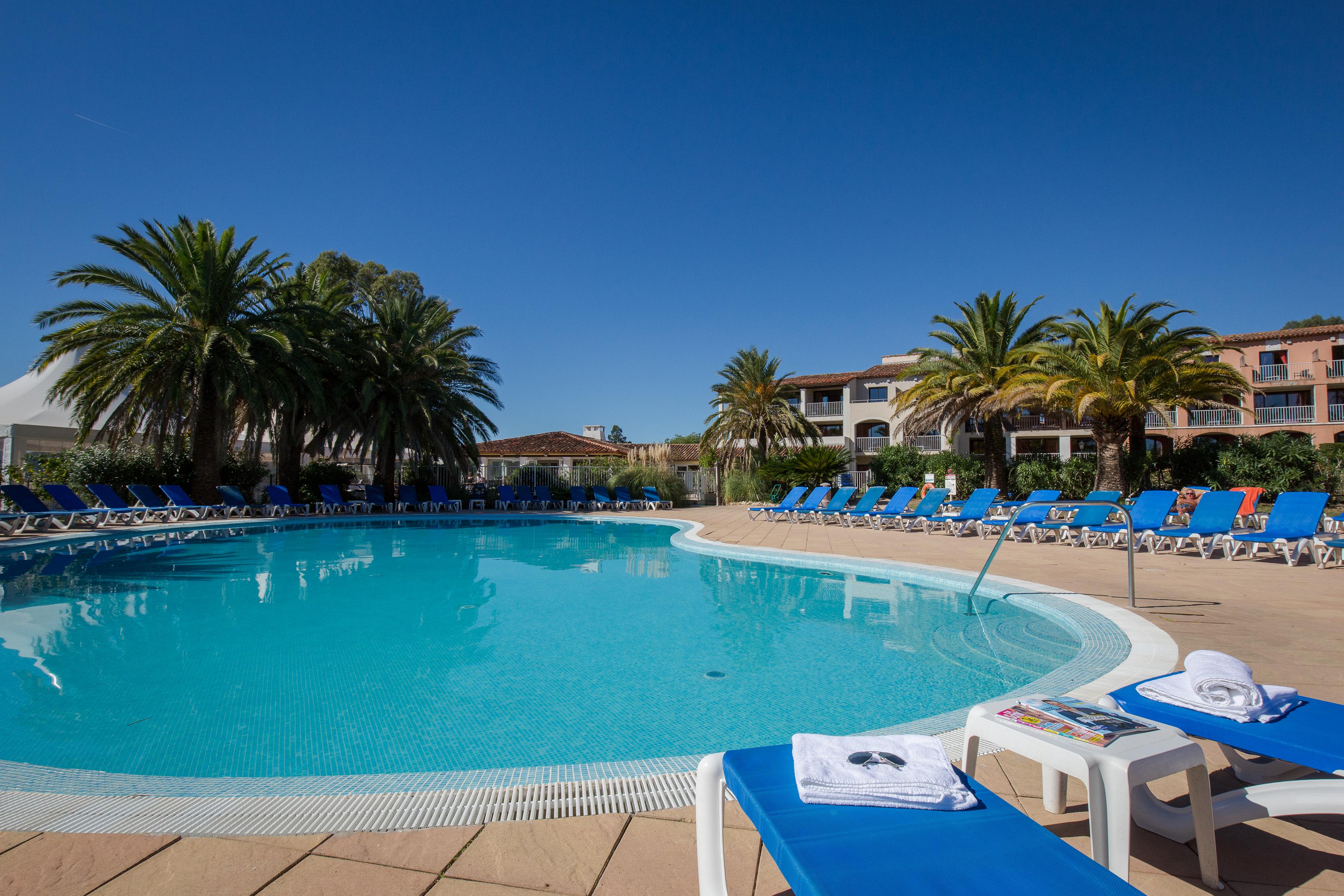 غريمو Sowell Residences Les Perles Du Golfe De Saint-Tropez المظهر الخارجي الصورة