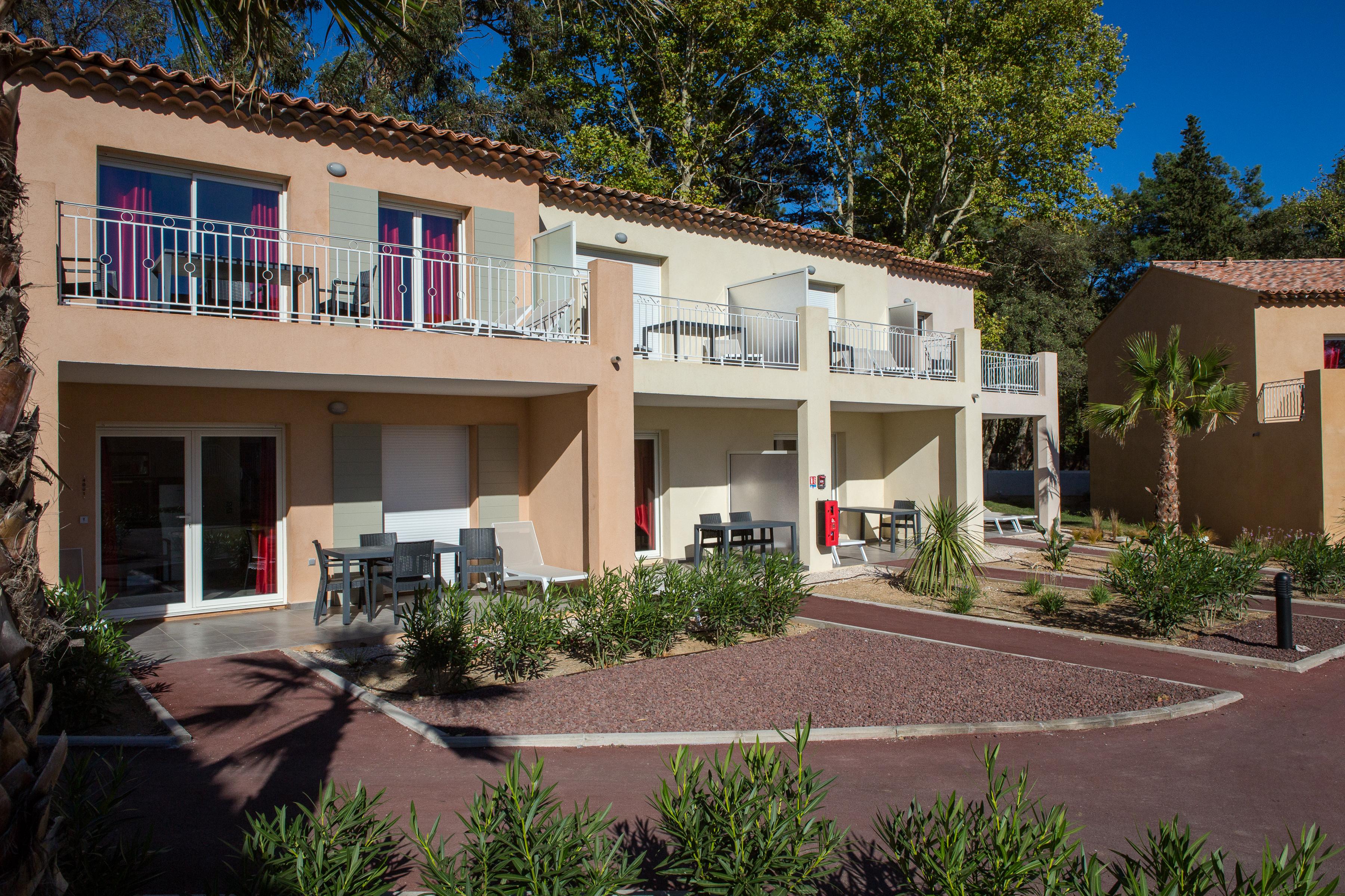 غريمو Sowell Residences Les Perles Du Golfe De Saint-Tropez المظهر الخارجي الصورة