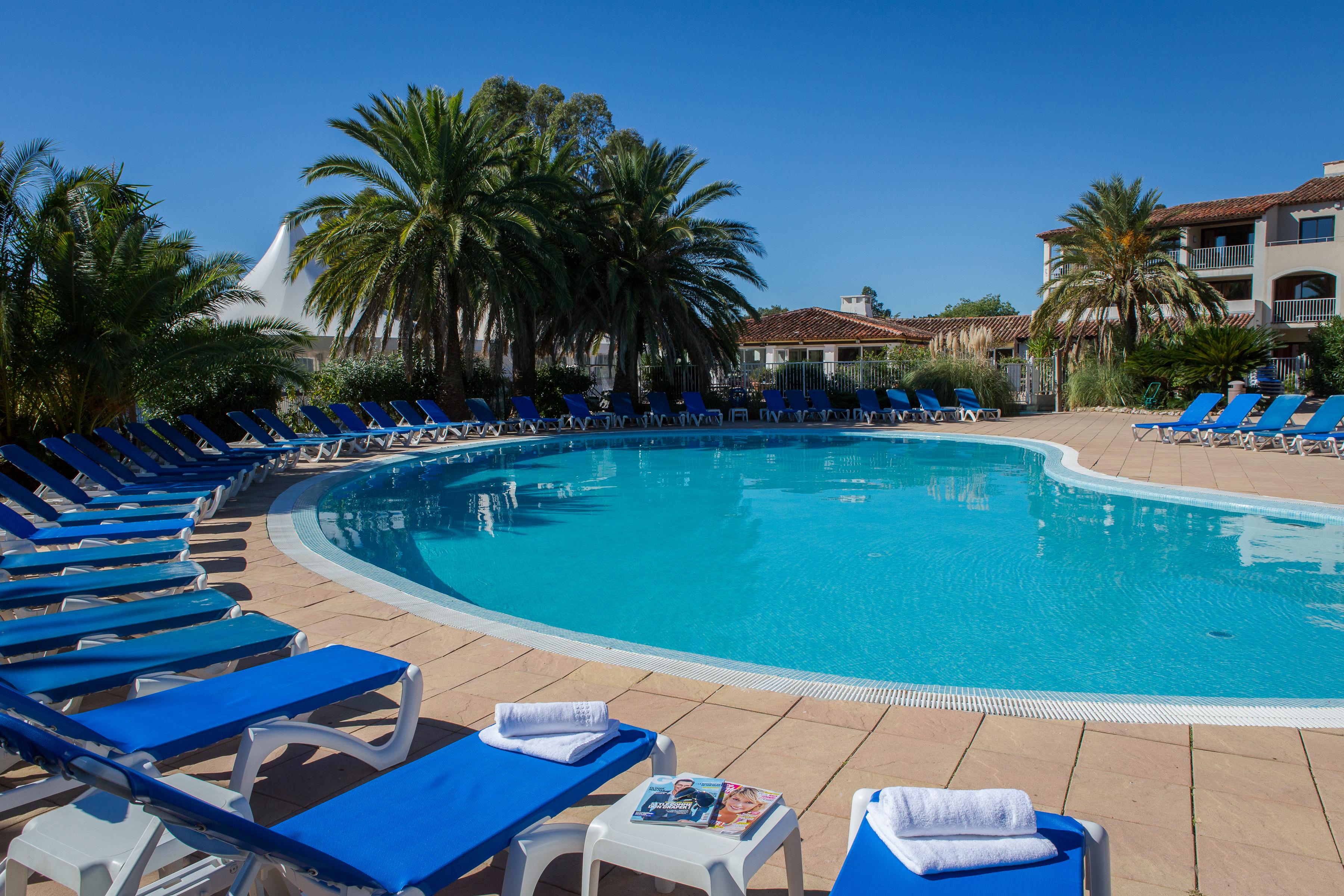 غريمو Sowell Residences Les Perles Du Golfe De Saint-Tropez المظهر الخارجي الصورة