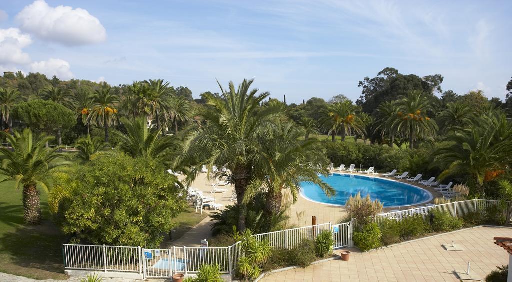 غريمو Sowell Residences Les Perles Du Golfe De Saint-Tropez المظهر الخارجي الصورة