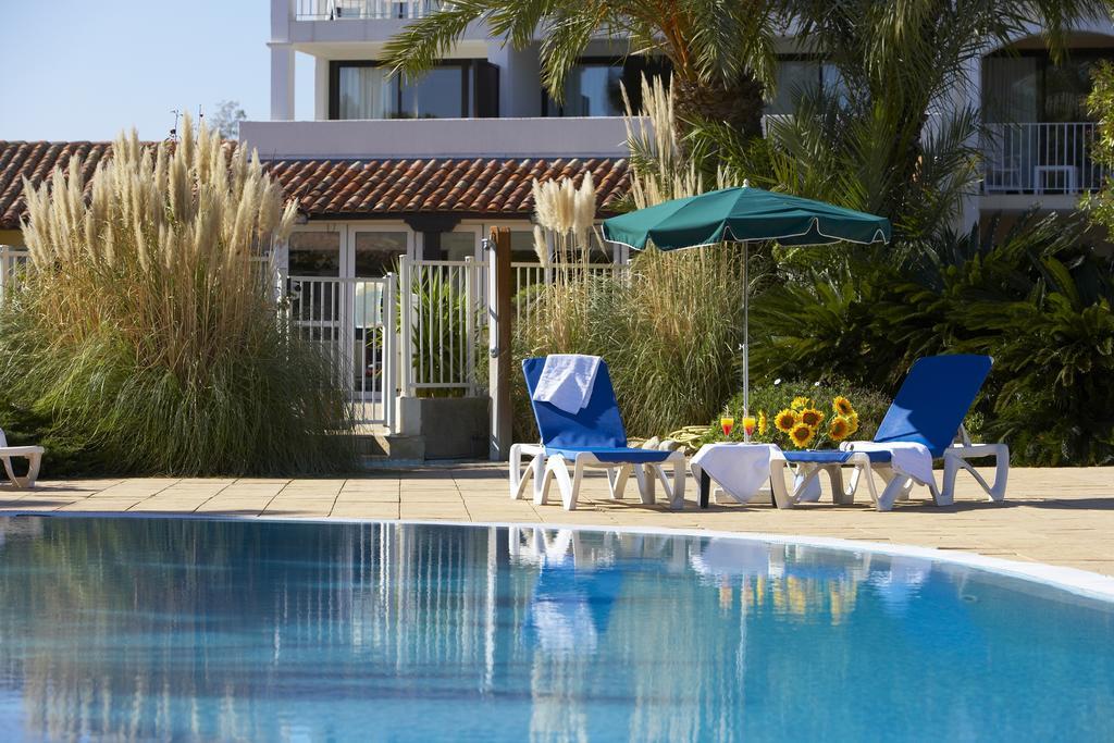 غريمو Sowell Residences Les Perles Du Golfe De Saint-Tropez المظهر الخارجي الصورة